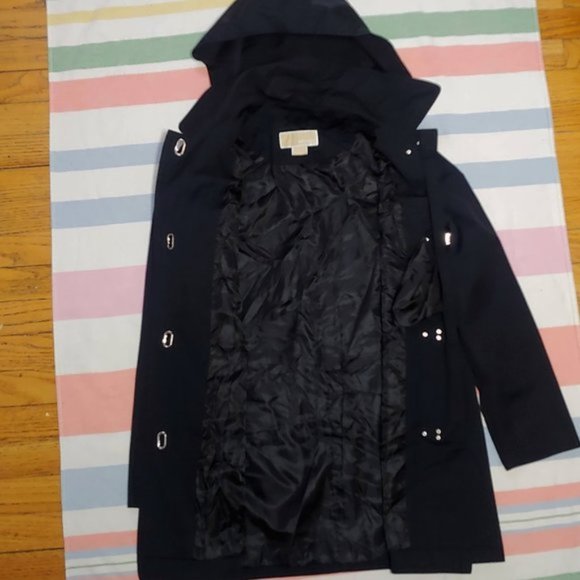 Michael Kors Black Hooded Raincoat Clip Closures - Picture 5 of 16